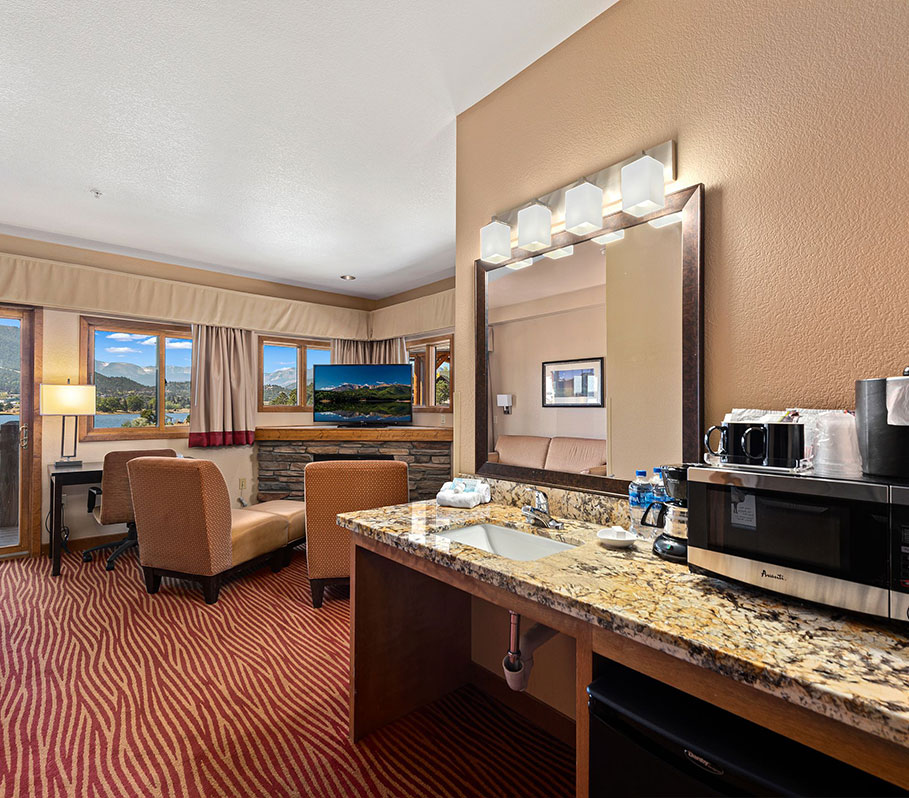 Accessible Queen Suite